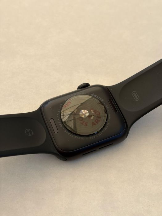 Apple watch SE 3 cellular