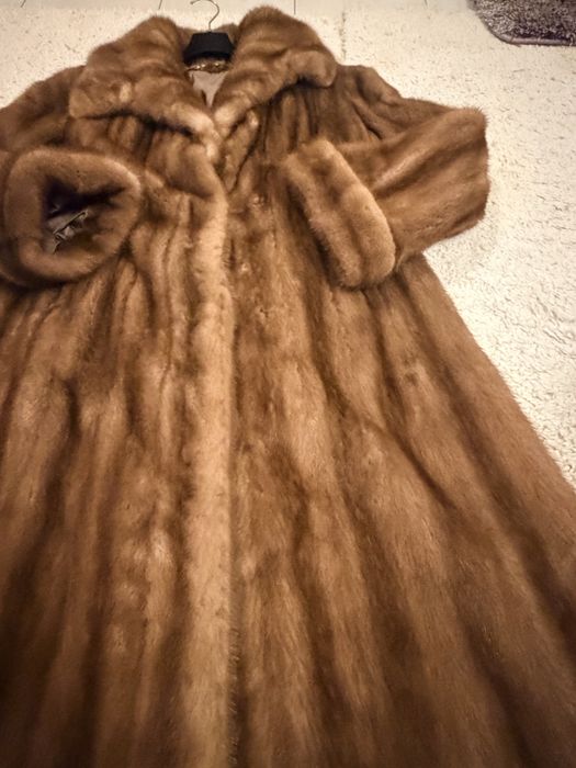 Haina blana nurca premium Italia