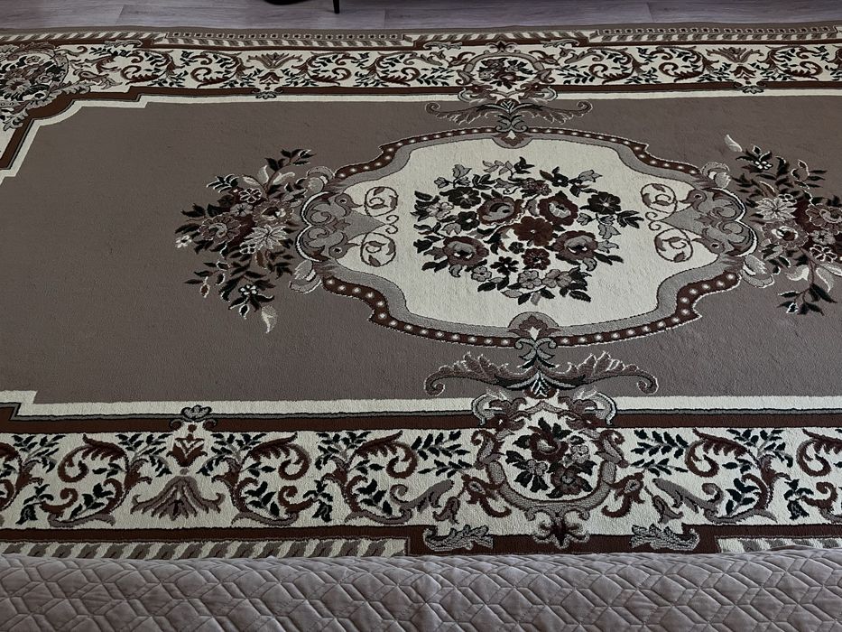 Продам ковер 2*4