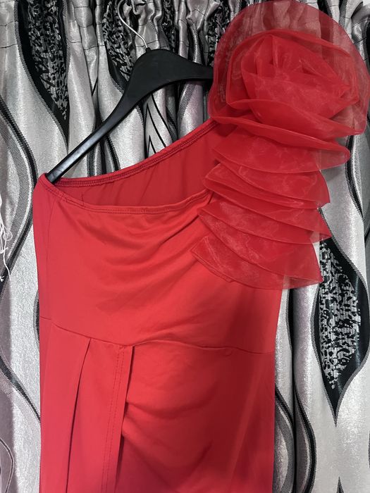 Vand rochie zara