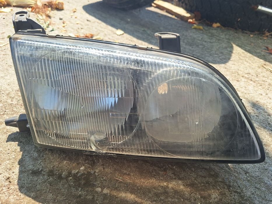 Десен Фар За Toyota Picnic 1996-2001 Година  Тойота Пикник