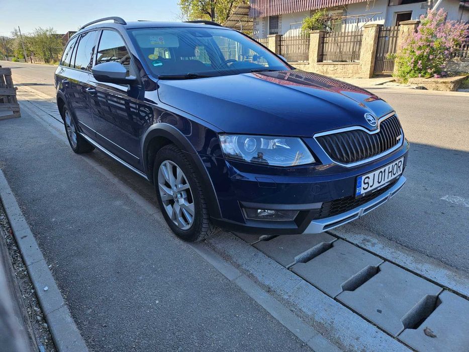 Skoda Octavia Scout 20164X4 DSG 2.0 Tdi 184 CP Euro 6 Lumini de zi DRL LED