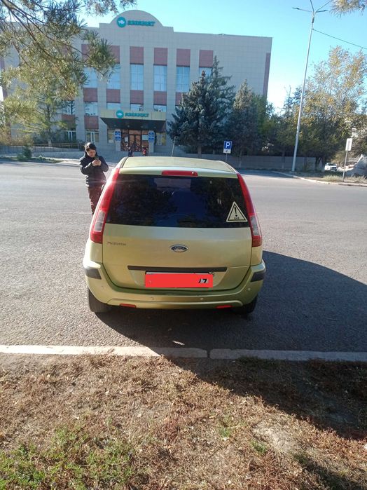 Продам автомобиль Ford Fusion