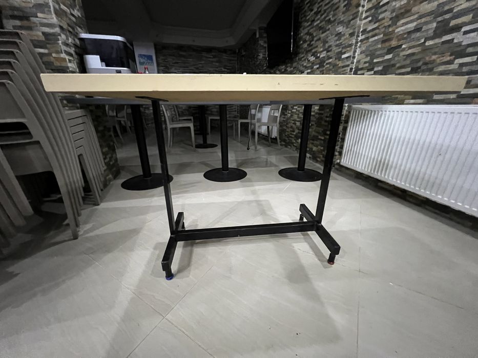 Vand 20 de Mese Restaurnat/Terasa