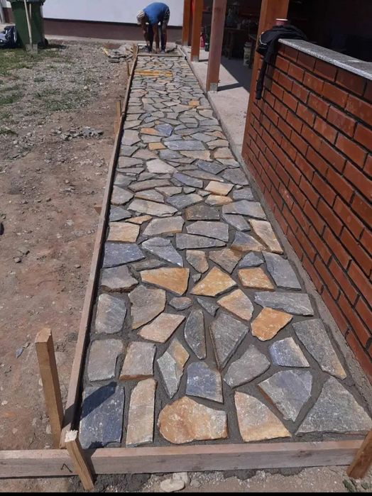 Pavaj piatra naturala/ piatra de munte/ montaj piatra naturala