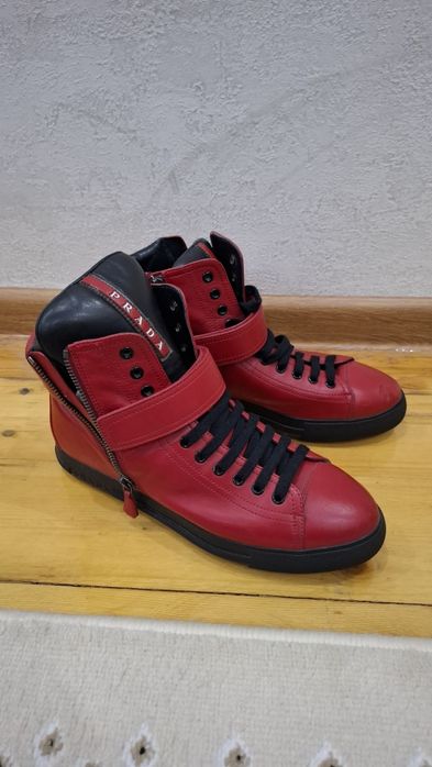Красные сникерсы, женские Prada (оригинал)