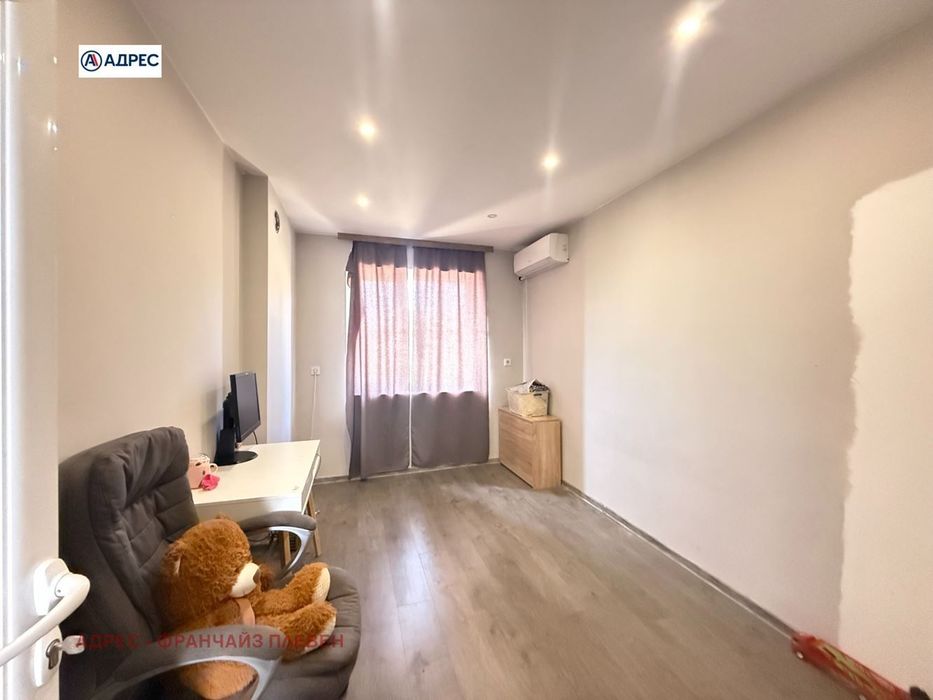 Продава се Къща в с. Хърлец, Област Враца - 73 кв.м за 1028 €/кв.м - Снимка #5