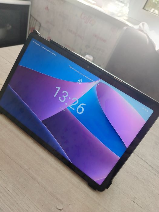 Продам Планшет Lenovo Tab m10 plus