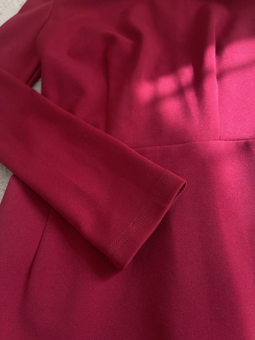 Продам платье Lichi утягивающее