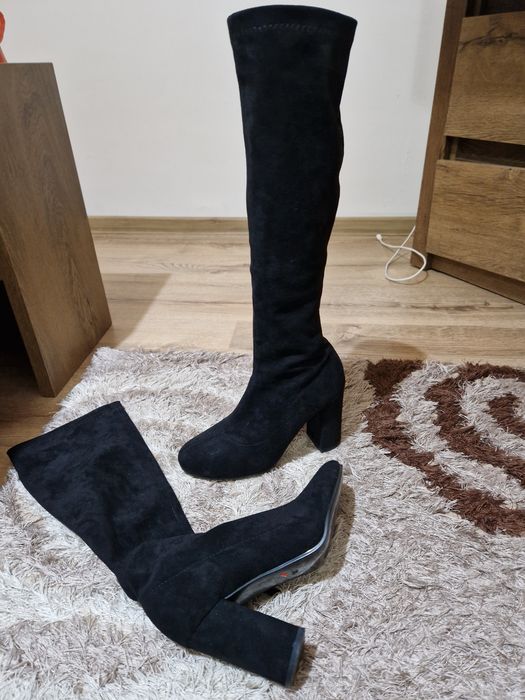 Cizme elegante înalte