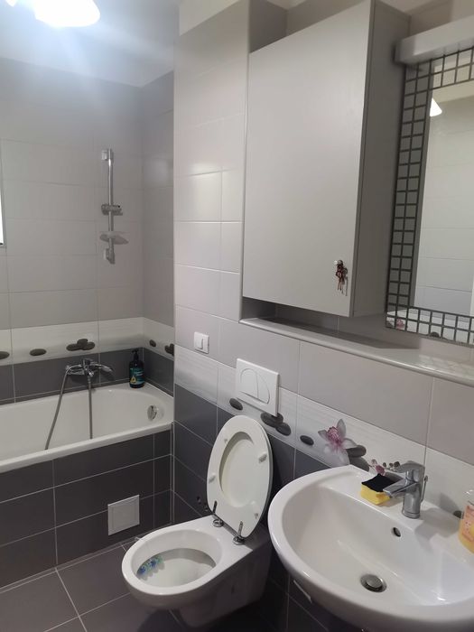 ÎNCHIRIEZ apartament 2 camere ZONA Tractoru - CORESI - LUX DIVINA