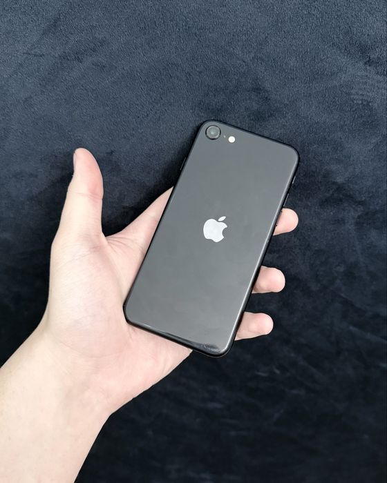 Продам IPhone SE 2 (64гб)