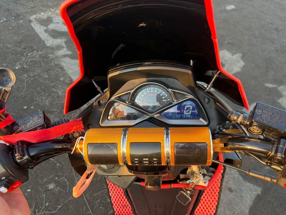 Продам скутер MAXI