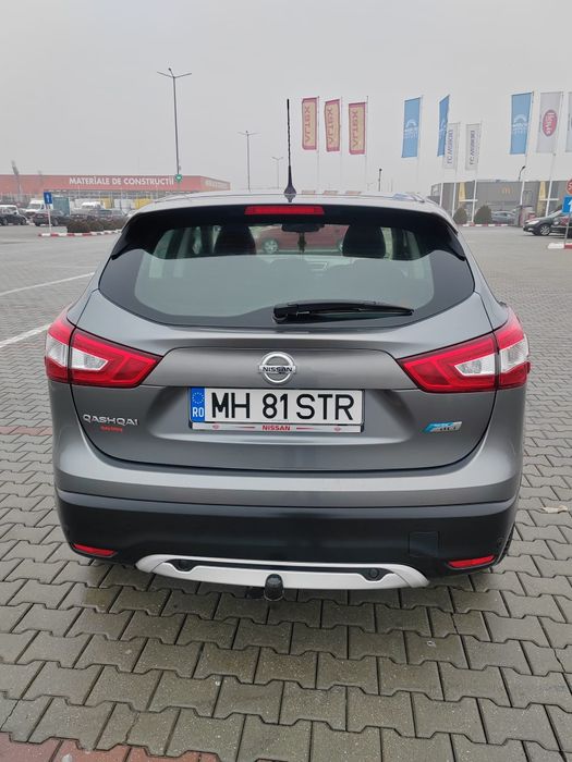 Vând Nissan Qashqai J11