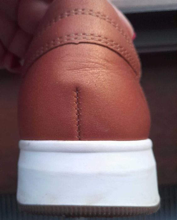 Дамски сникъри ARA