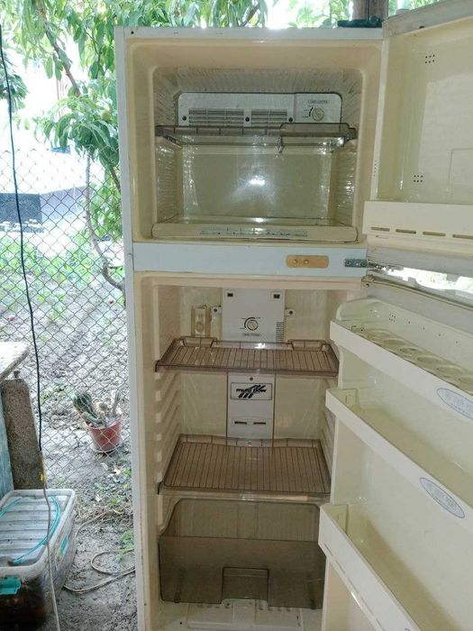 Холодильник Б/У.