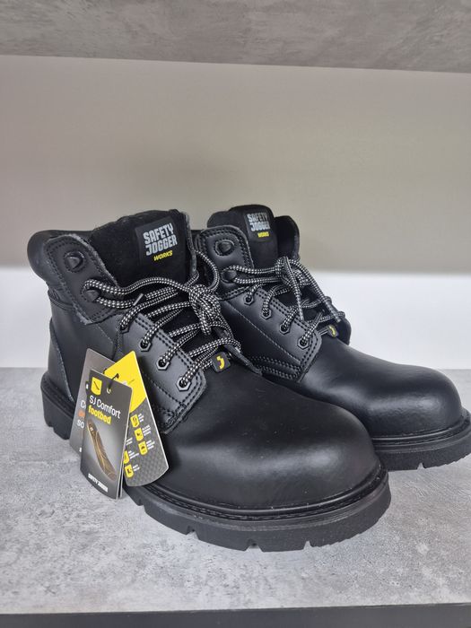 Продам ботинки хорошего качества 41,42 размеры