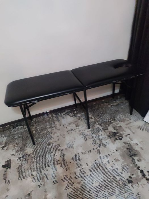 Massajni kushetka  srochna sotiladi