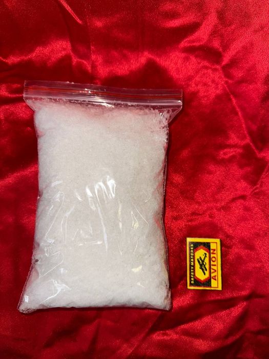 Искусственный снег для поделок и украшения елки