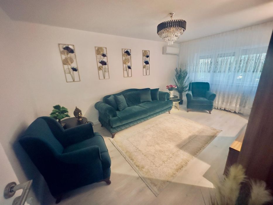 De vanzare apartament 3 camere