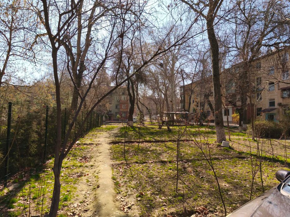 Yu  Продаются 39,5соток под детсад/школу мамссив Ялангач