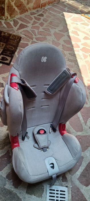 Столче за кола запазено