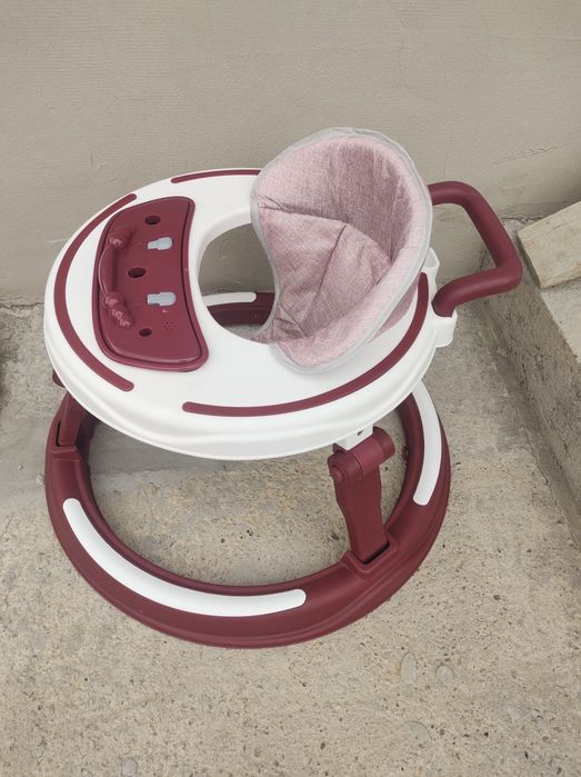 Scaun premergator bebe