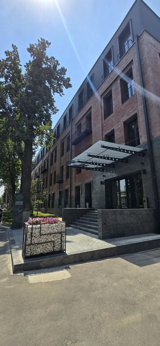 Помещение в аренду под клинику или лабораторию.