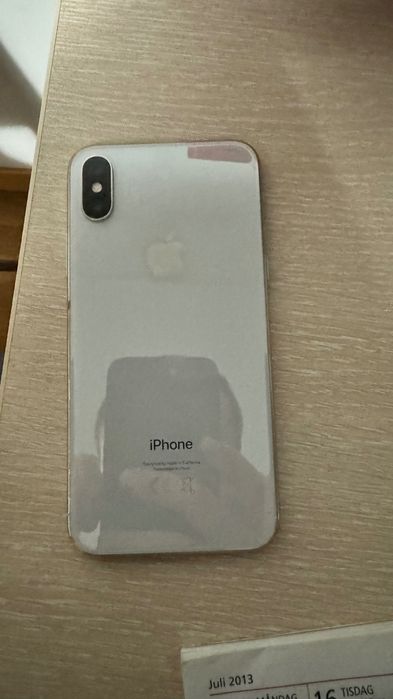 Продавам Apple iPhone X
