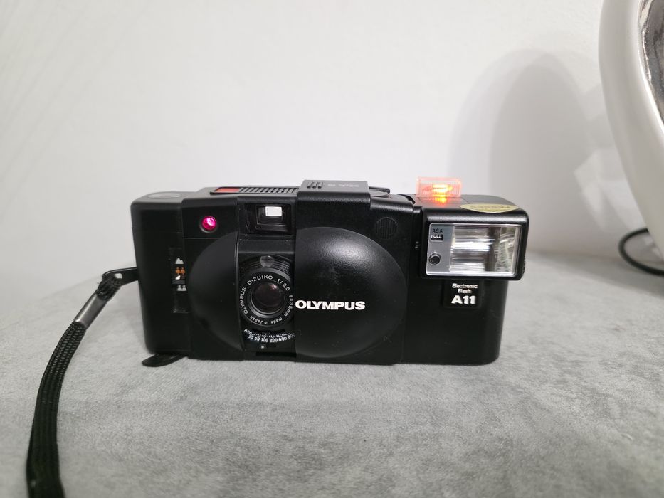 Olympus AX 2 + A11