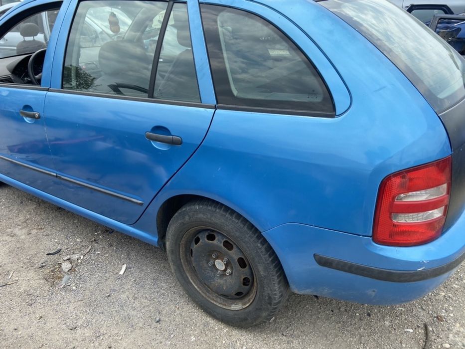 Dezmembrez fabia 1.4 benzina