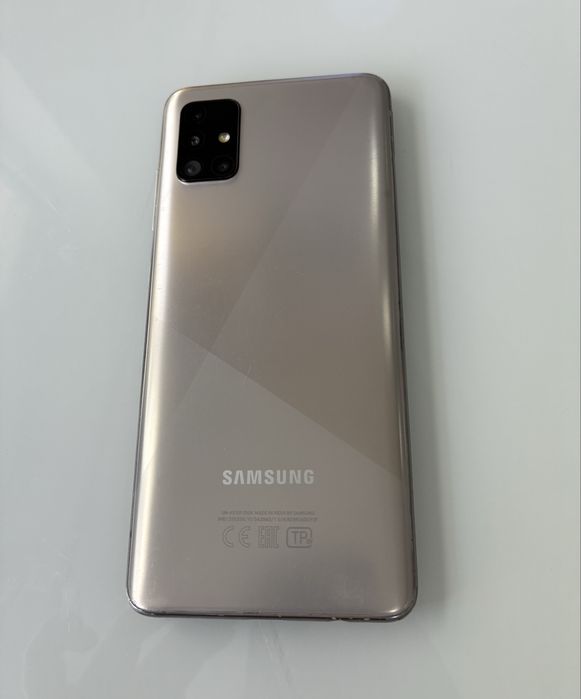 Самсунг А51 продам samsung a51