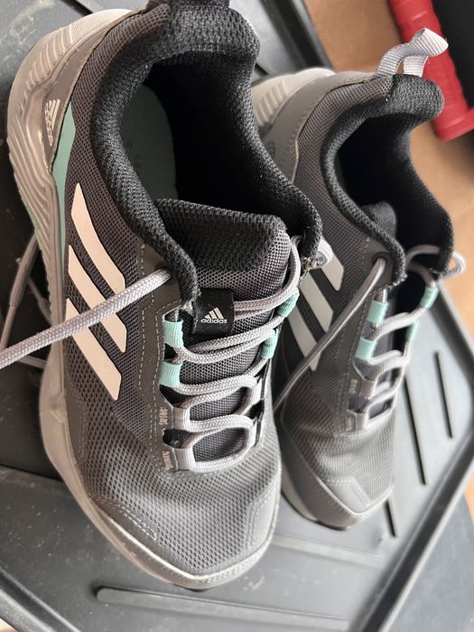 Adidas traxion copii