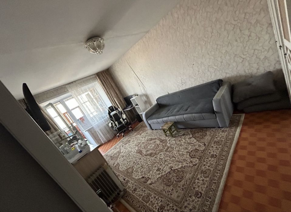 Диван удобный тик так