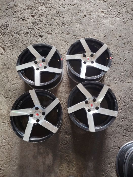 Vossen R 15 saka diska sotiladi