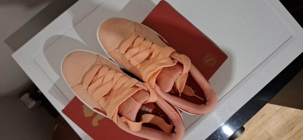Маратонки Puma. Носени 1-2 пъти.