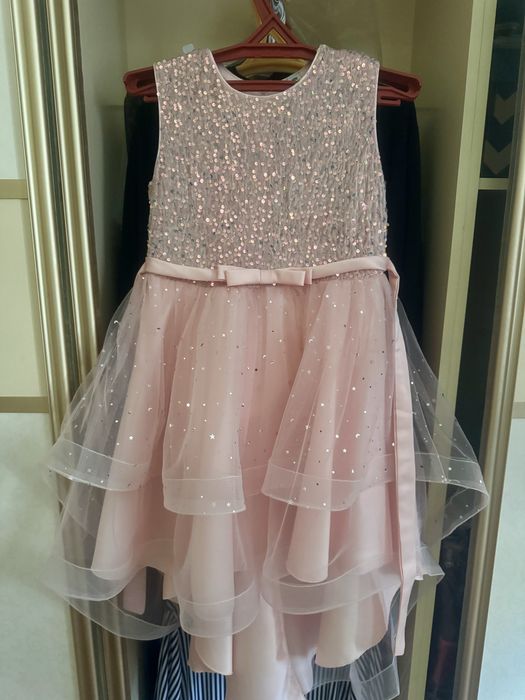 Нарядное платье для девочки