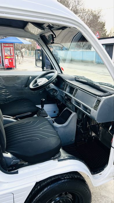 Damas sotiladi ideal xolatda et betida kraskasi bor mos karopka motor