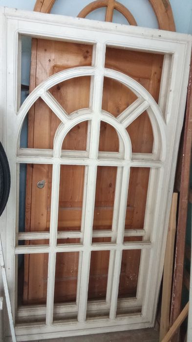 Янги ойна краска хам килинган