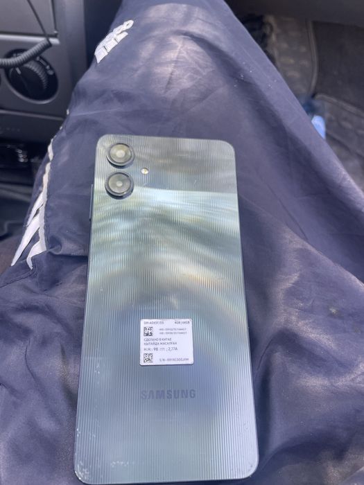 Продам телефон samsung galaxy 06