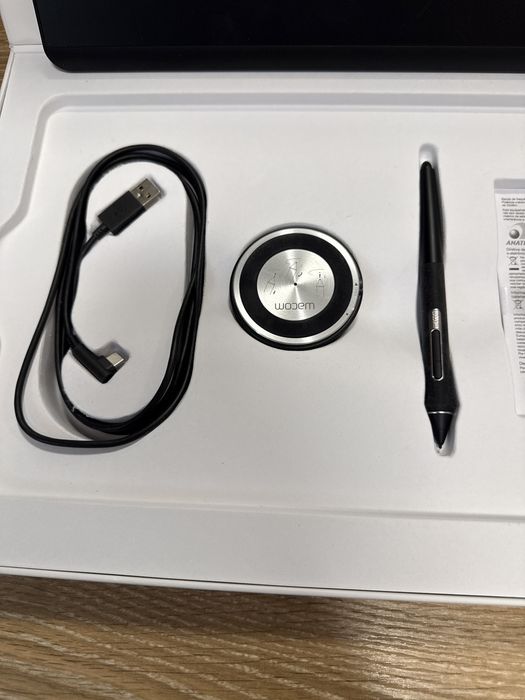 Графичен таблет Wacom Intuos Pro