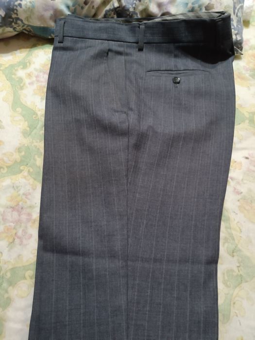 Срочно мужские брюки.