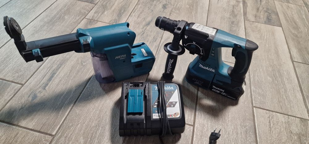Акумулаторен перфоратор MAKITA DHR243