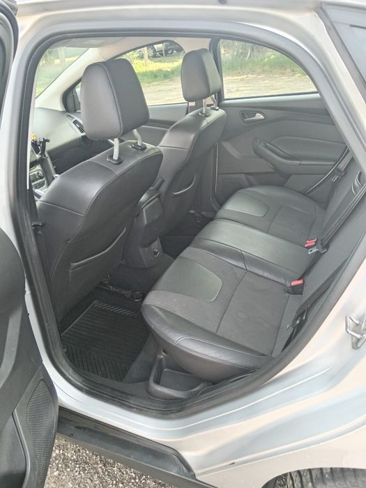 FORD Focus 2011 — imagine 4
