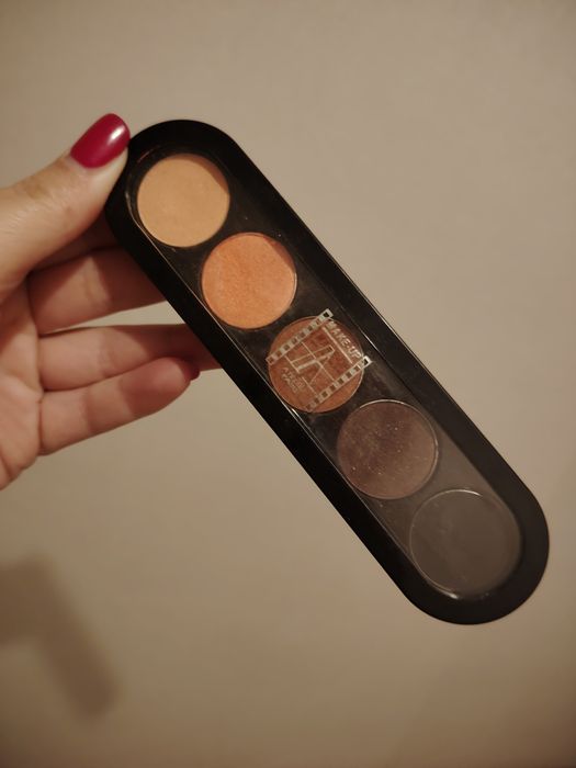 Профессиональная палетка теней Make-Up Atelier