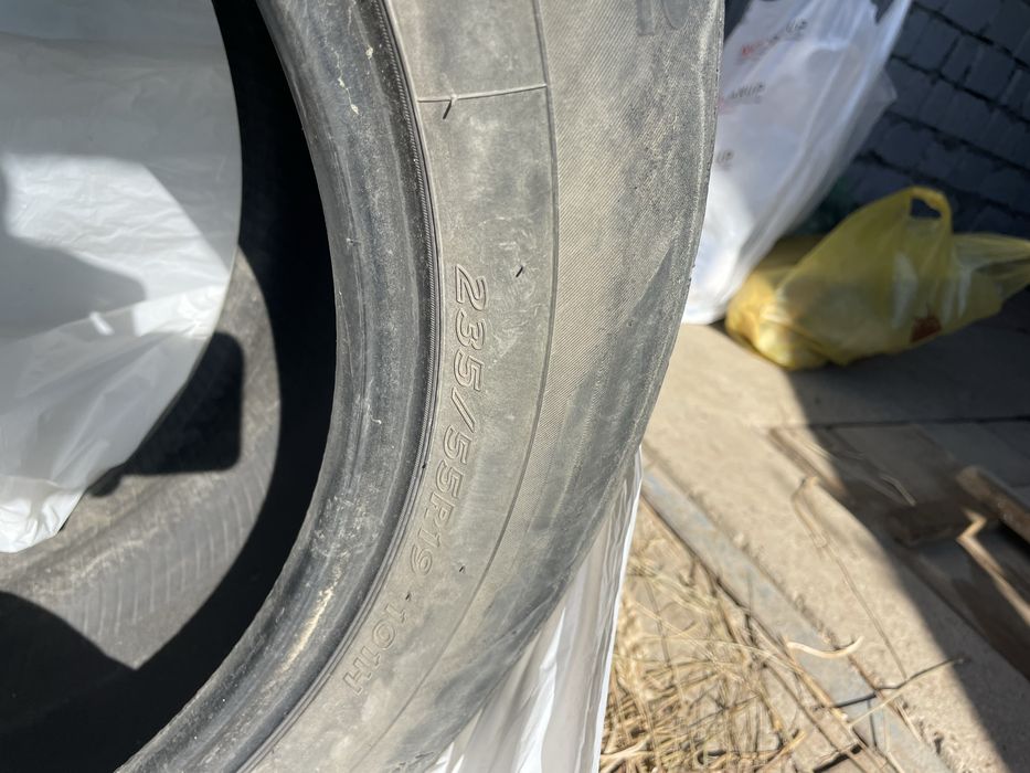 Продам Шины 235/55/R19