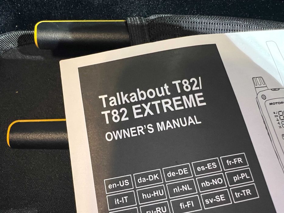 Motorola Talkabout T82 Extreme, 2 броя, с калъф