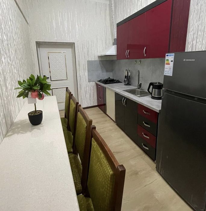 Boburkhan Hostel yangi va shinam registon yaqinida