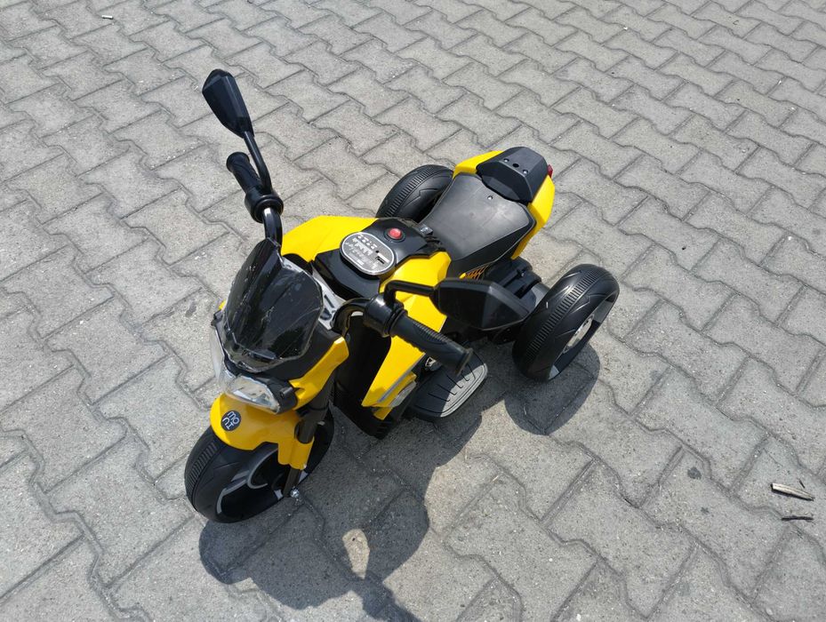 US Акумулаторен мотор COLOMBO жълт