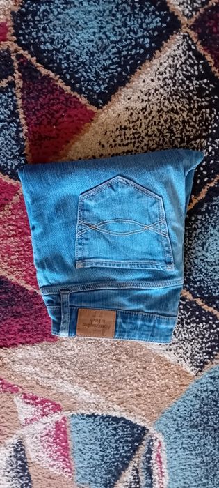Jeans Abercrombie & Fitch